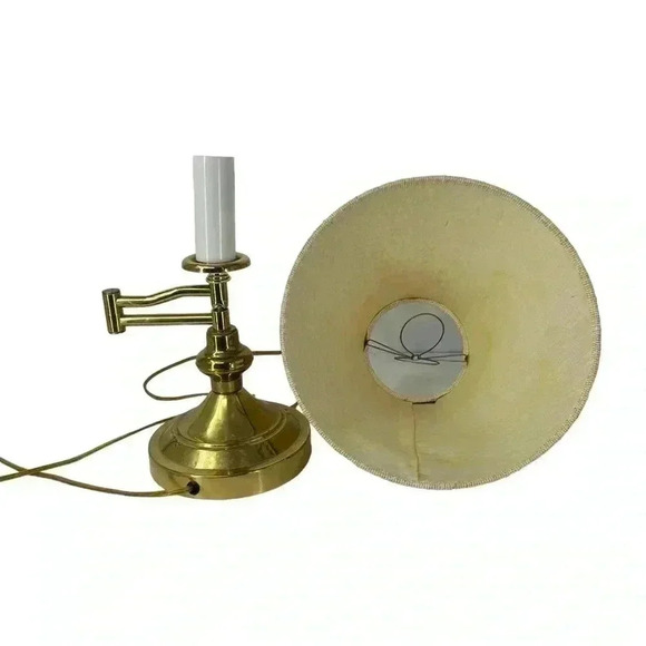 VINTAGE UNDERWRITERS LABORATORIES BRASS SWING ARM PORTABLE DESK LAMP FAUX CANDLE - Picture 7 of 14